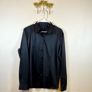 Sophisticated Black Women's Blouse Designed in Italy. Collar Button Down.Size 2X